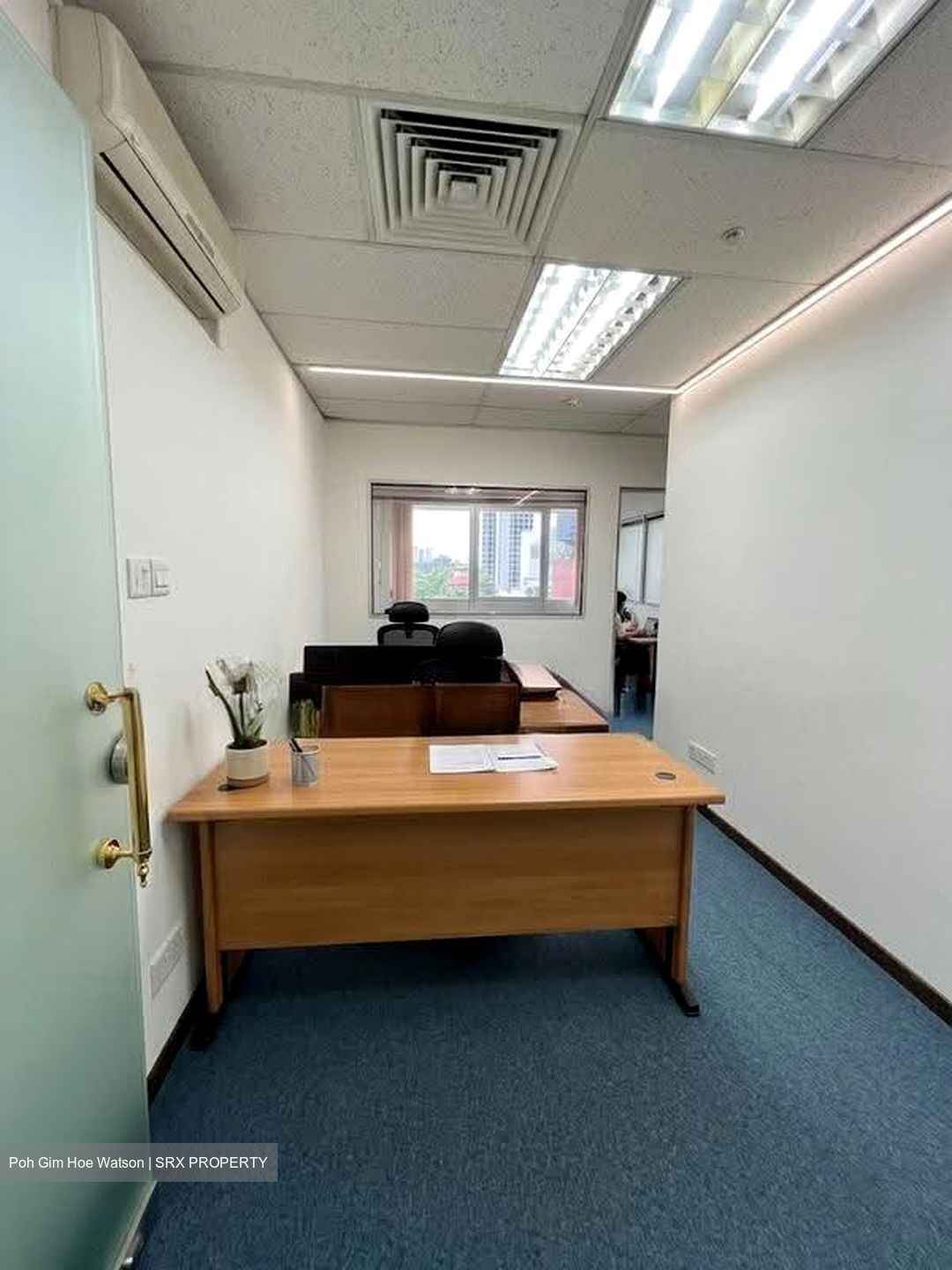 Far East Shopping Centre (D9), Office #615707411